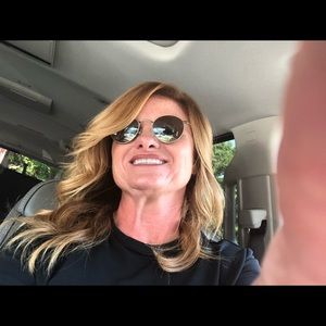 Meet your Posher, Michele